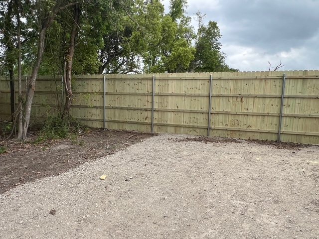 pine-fence11