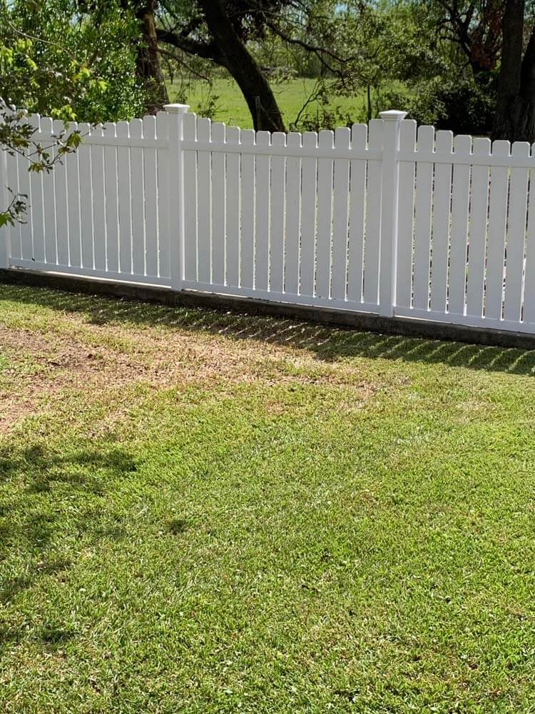 vinyl-fence-img
