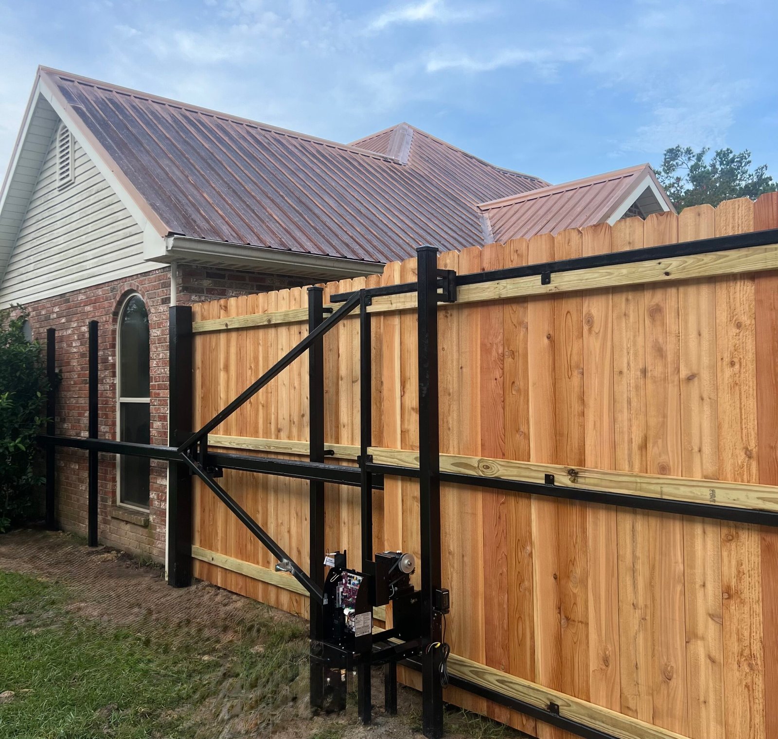 Custom Automatic Gates | Tony’s Fencing & Iron Works