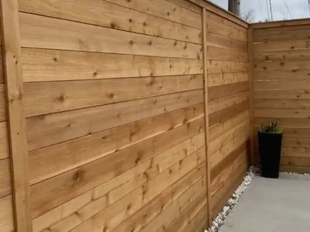 Tonys_Fencing_Horizonal_Cedar Wood fencing in Southeast Louisiana installed by Tony’s Fencing and Iron Works